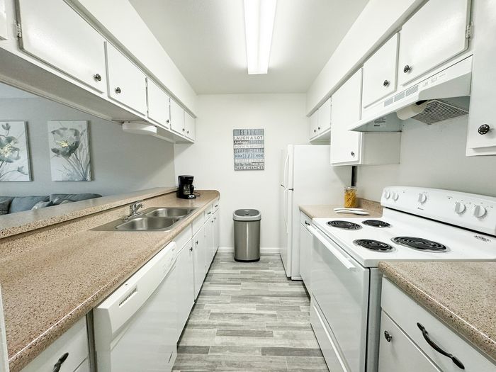 Memorial City Apartments Kitchen | Houston, TX