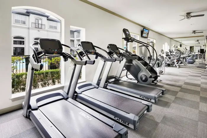 apartments in midtown | in the loop apartments | renovated apartments