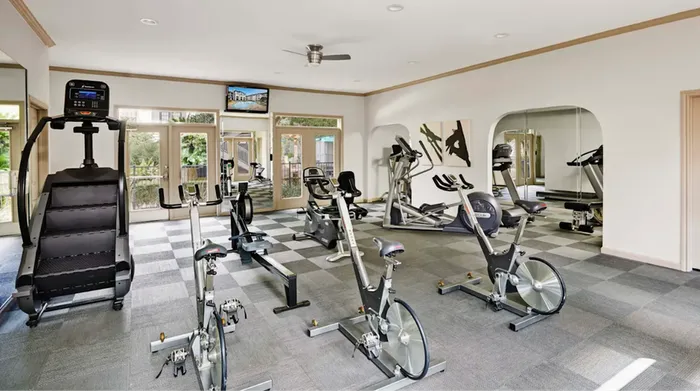 apartments in midtown | in the loop apartments | renovated apartments