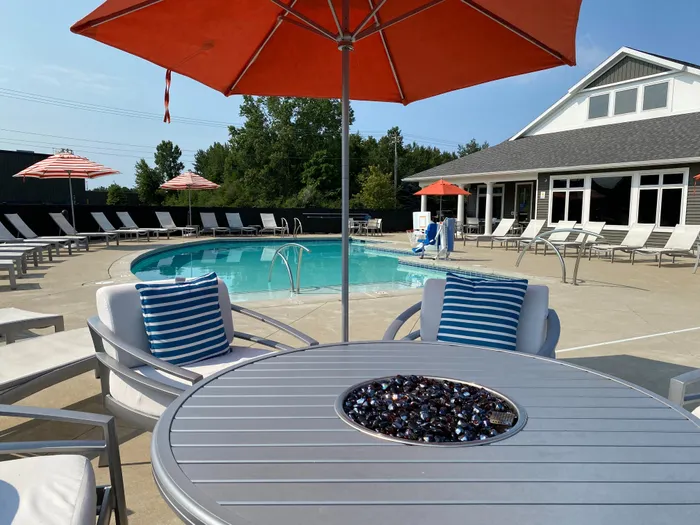 Piper Lakes Fire Table and Pool