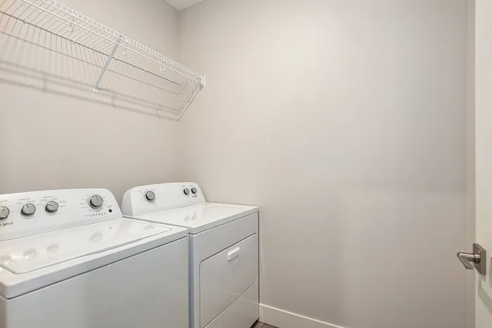 The Summit at Harvey Townhomes - Laundry