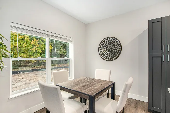 The Summit at Harvey Townhomes - Dining Area