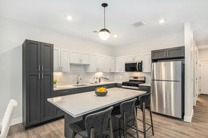 The Summit at Harvey Townhomes - Kitchen