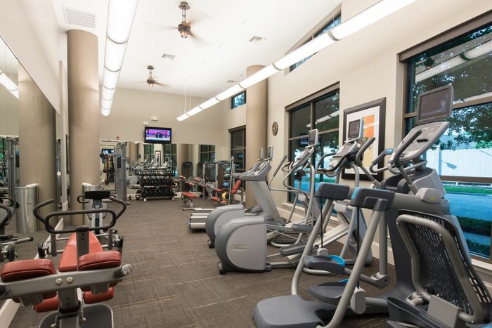 Resident Fitness Center | Apartments Houston, TX | The Belle Meade at River Oaks