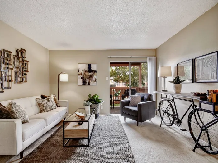Iron Horse Valley Apartments