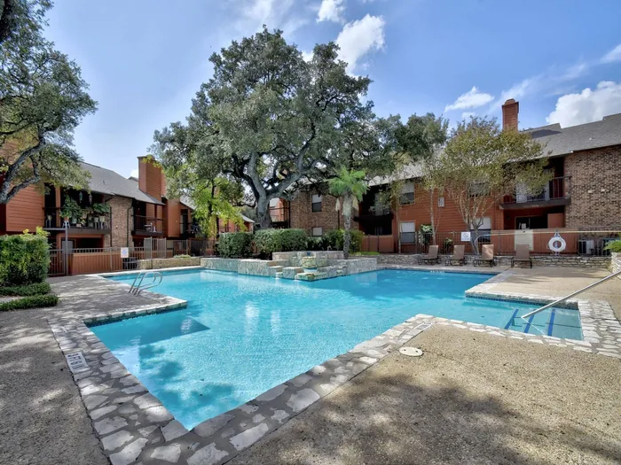 Iron Horse Valley Apartments