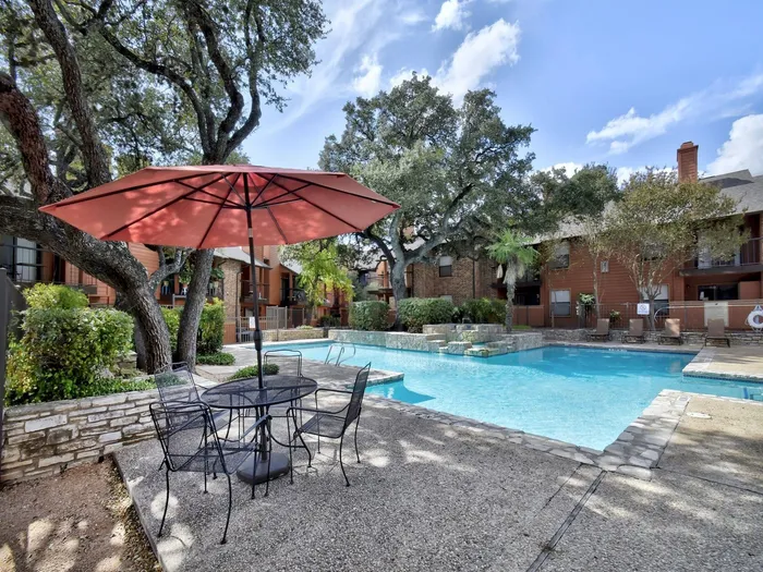 Iron Horse Valley Apartments