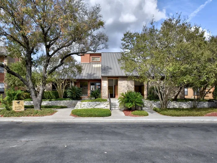 Iron Horse Valley Apartments