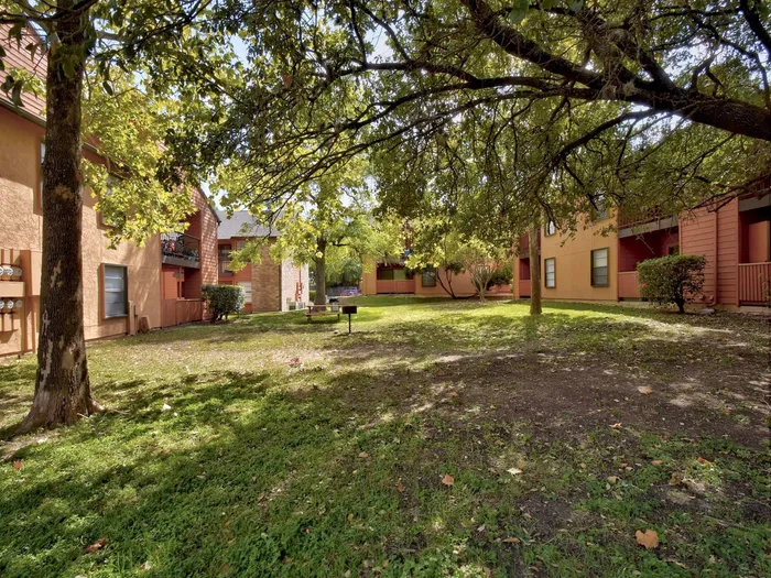 Iron Horse Valley Apartments