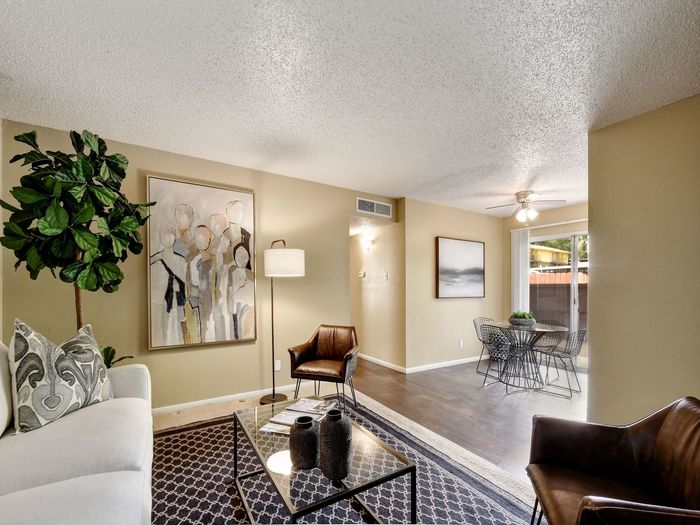 Hunter's Glen Apartments - San Antonio TX