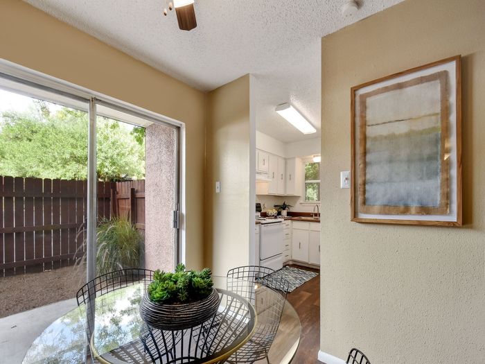 Hunter's Glen Apartments - San Antonio TX