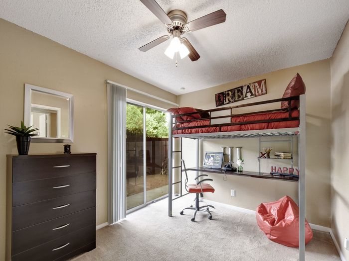 Hunter's Glen Apartments - San Antonio TX