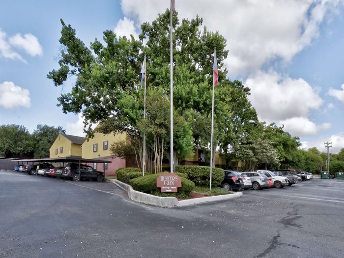Hunter's Glen Apartments - San Antonio TX