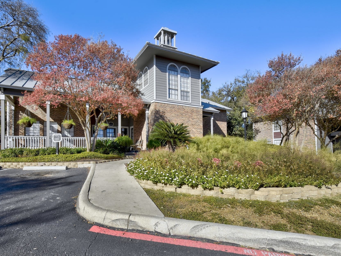 Apartments For Rent San Antonio TX | Silver Oaks Apartments