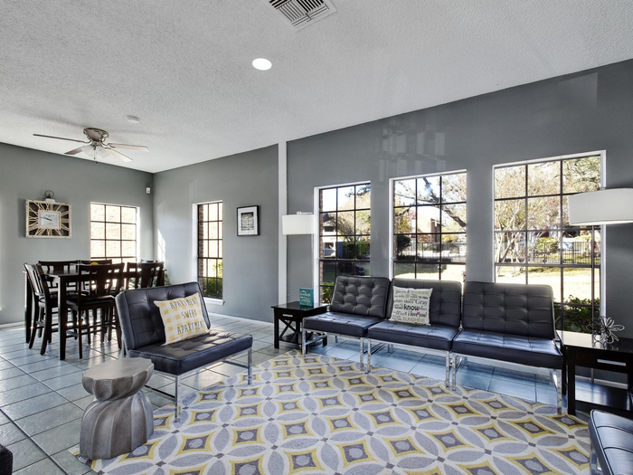 Silver Oaks Apartments