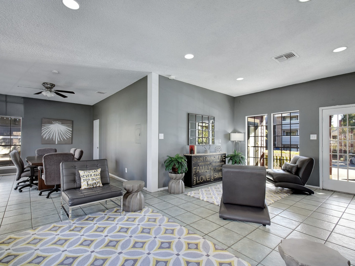 Silver Oaks Apartments