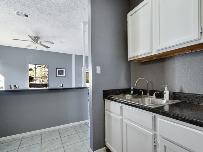 Silver Oaks Apartments