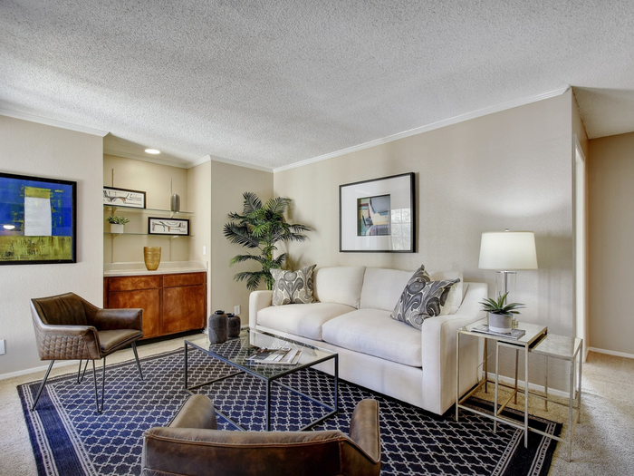 Silver Oaks Apartments