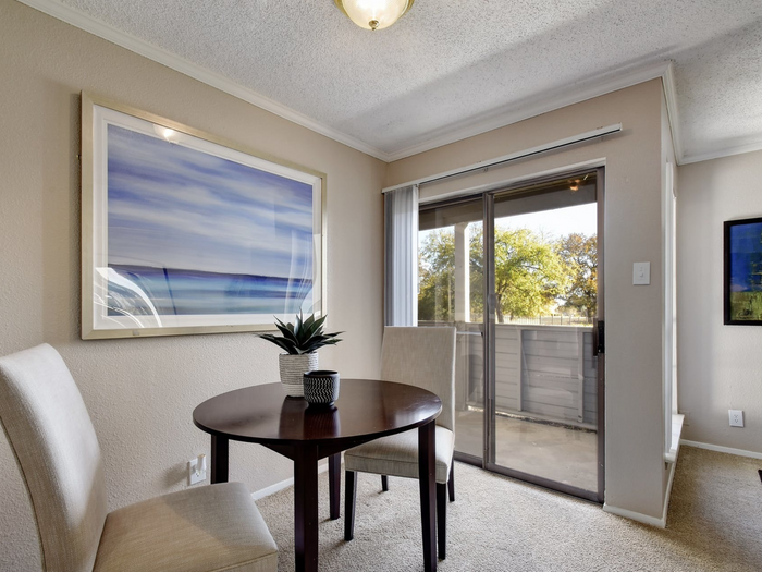 Silver Oaks Apartments