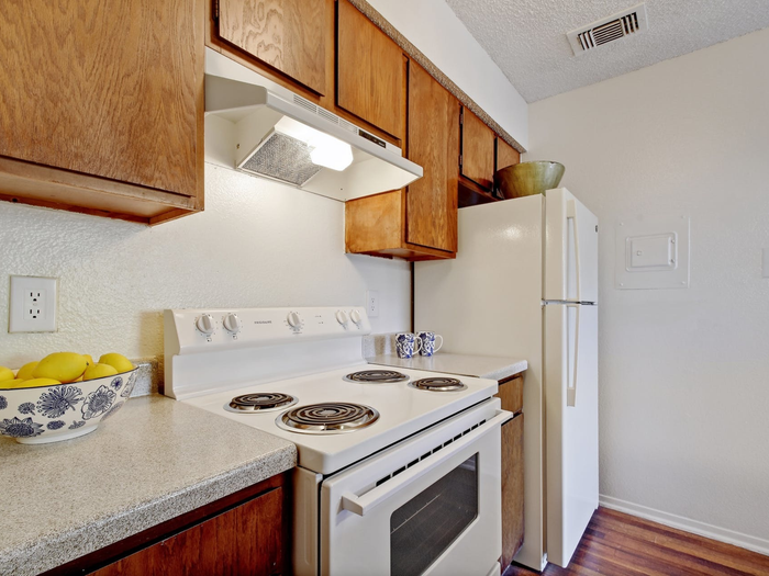Silver Oaks Apartments