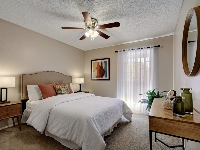 Silver Oaks Apartments
