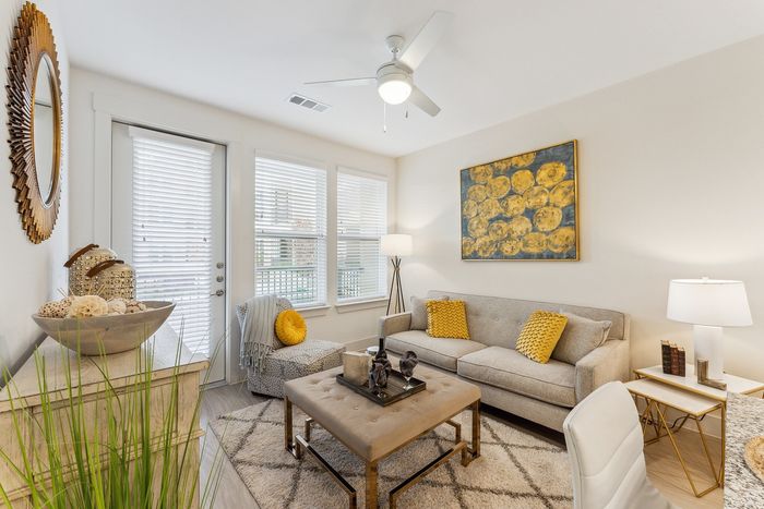 Make yourself at home in our inviting, beautifully designed living rooms at Latitude Apartments