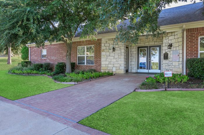 Leasing office at Southwest Pines Apartments in Tyler, TX offering convenient services.