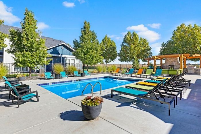 Outdoor Seasonal Pool | Apartments Pasco Wa | Navigator Villas