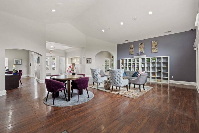 Leasing office at Avonmora Apartments in Austin, TX with friendly staff and modern design.