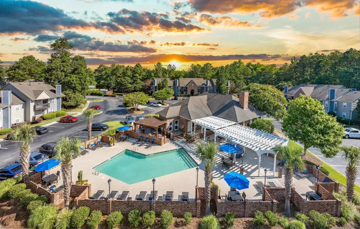 Resort-Style Pool