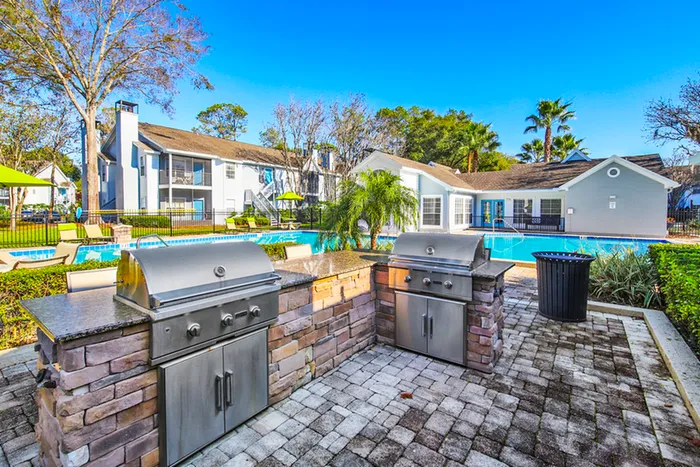 Pool side dual grill