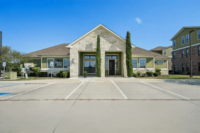 Walnut Grove Leasing Office in Seguin TX with Modern Design