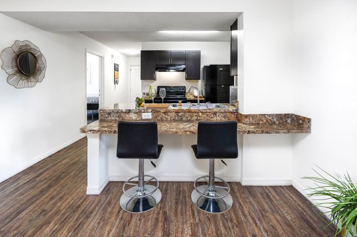 classic style kitchen with bar seating