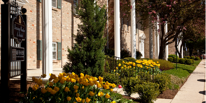 Stage Coach Apartments
