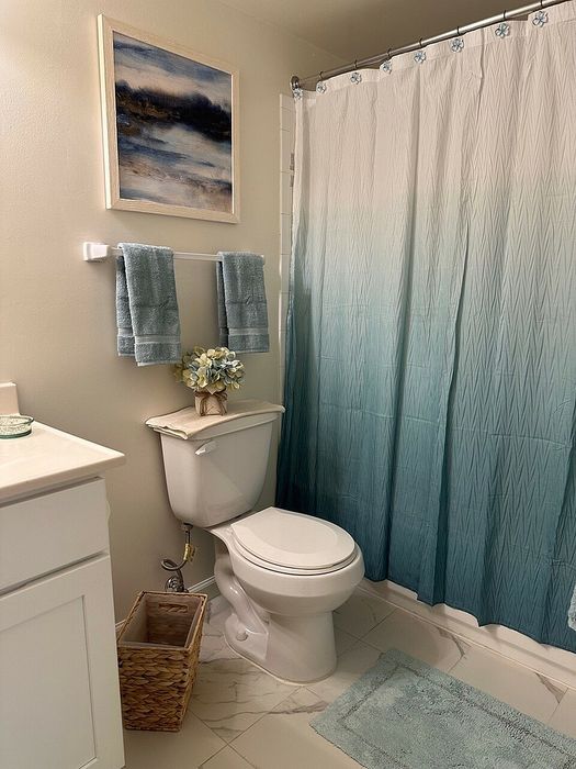Plum Tree - Model Bathroom 1