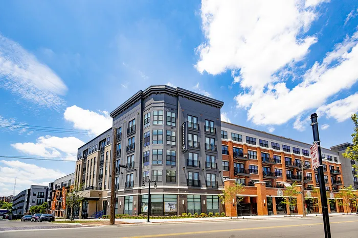 Woodburn Exchange - Modern Exterior