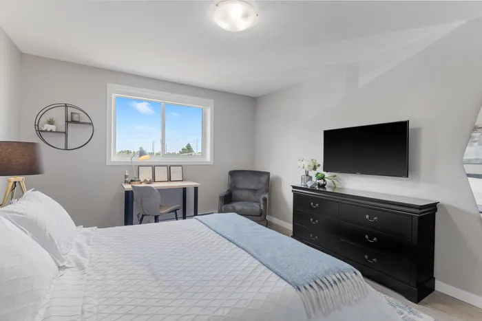 Bedroom with tv