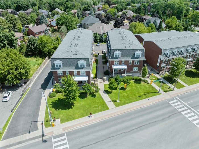 Foundry Simcoe crosswalk