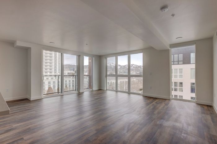 Living Room | 6th and Main Apartments | Salt Lake City, UT