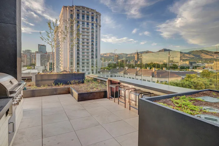 Scenic Views | 6th and Main Apartments | Salt Lake City, UT