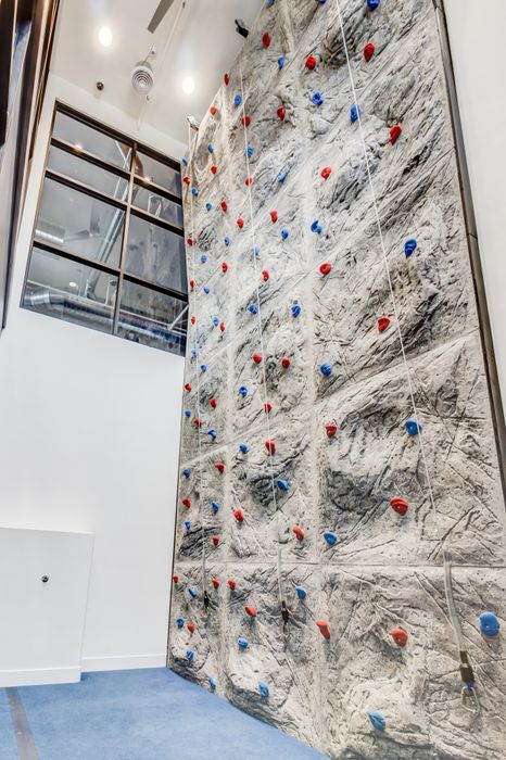 Climbing Wall  | Parkway Lofts | Apartments near UVU
