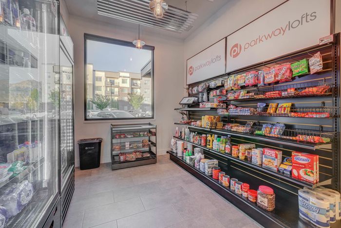 Mini Market  | Parkway Lofts | Apartments near UVU
