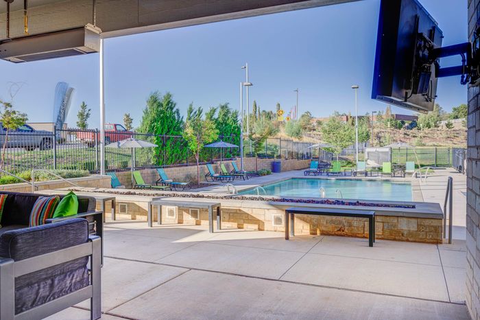 Resort Style Pool | Apartments in North Salt Lake, UT | Eaglewood Lofts