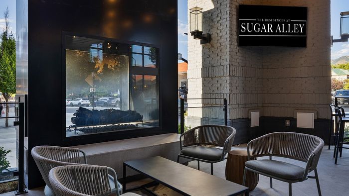 Retail Plaza at Sugar Alley – retail outdoor plaza