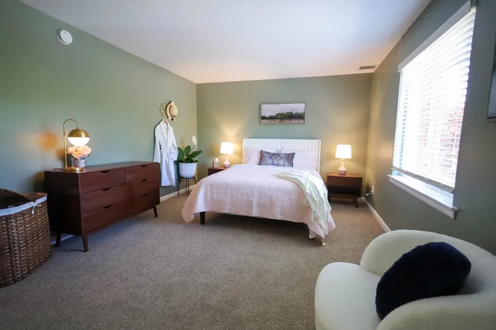 Salem Harbour Apartments Bedroom