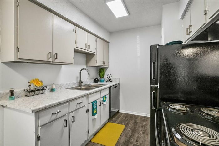 Kitchen Angle | Apartments Greenville, SC | Park West