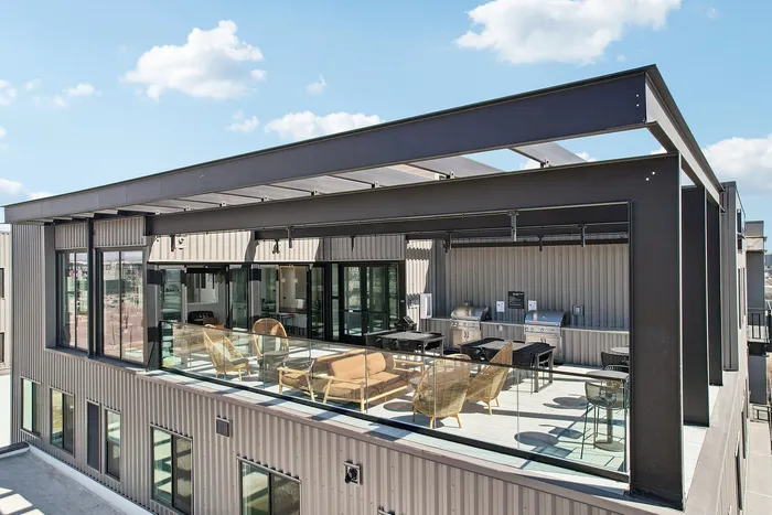 4040 Fox Street Apartments Sky Lounge