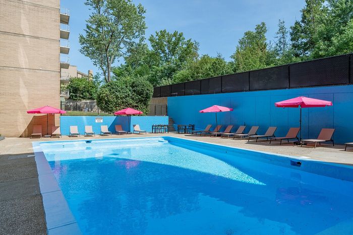 pool at skyview terrace