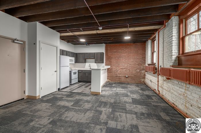 2 bed lower level