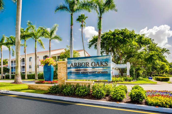 Boca Raton Apartment Monument